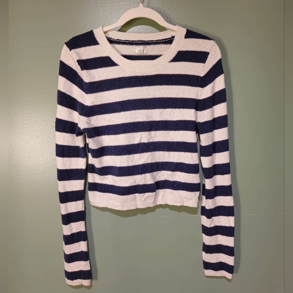 Aeire Striped Navy and White Sweater with open back - Picture 2 of 10